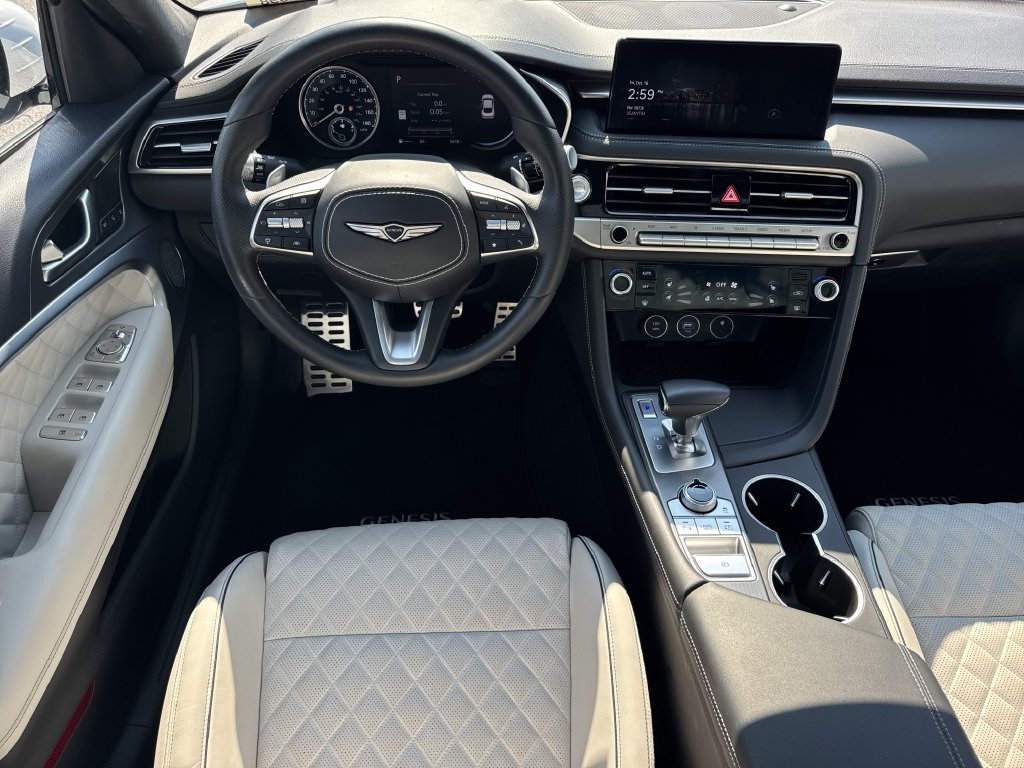 Used 2025 White Genesis 3.3T Sport Advanced image 22