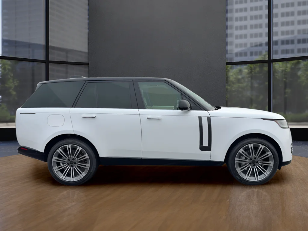 New 2026 White Land Rover SE image 4