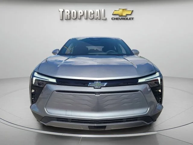 New 2025 Sterling Gray Metallic Chevrolet LT image 5
