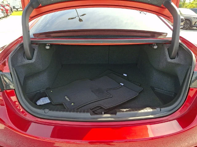 Used 2021 Red Mazda Grand Touring Reserve image 29