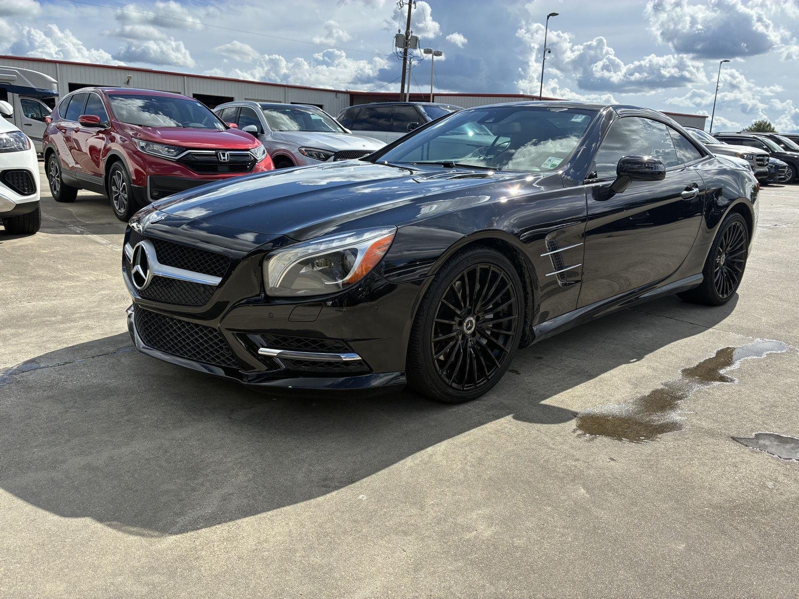 Used 2016 Obsidian Black Metallic Mercedes-Benz SL 400 image 3
