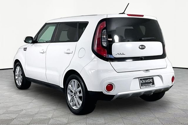 Used 2018 White Kia Plus image 4
