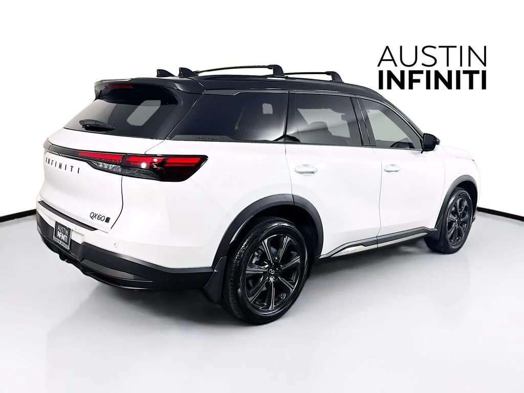 New 2027 2T RAD WHT INFINITI Autograph image 7