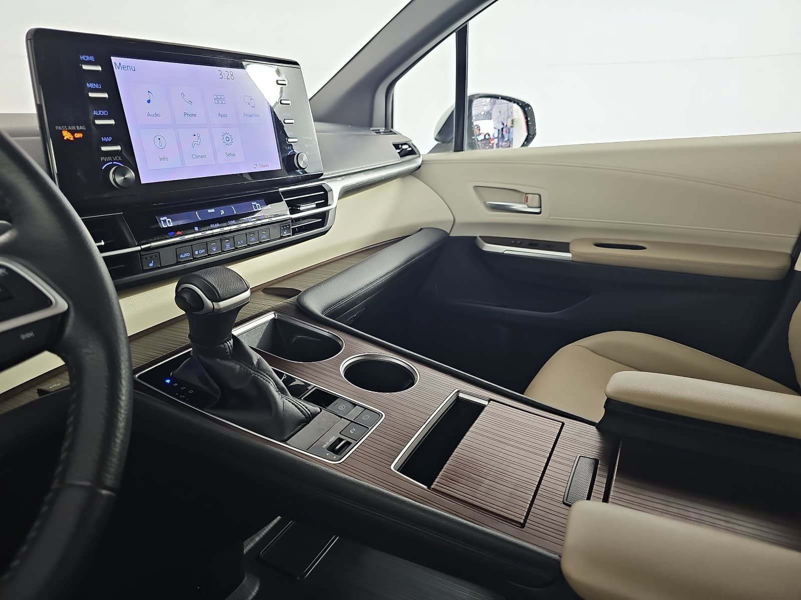 Used 2022 Beige Toyota XLE image 22