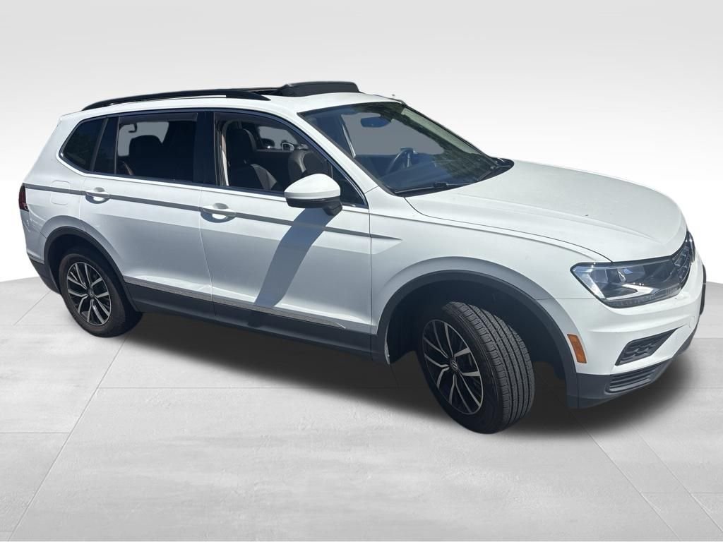 Used 2021 White Volkswagen  image 8