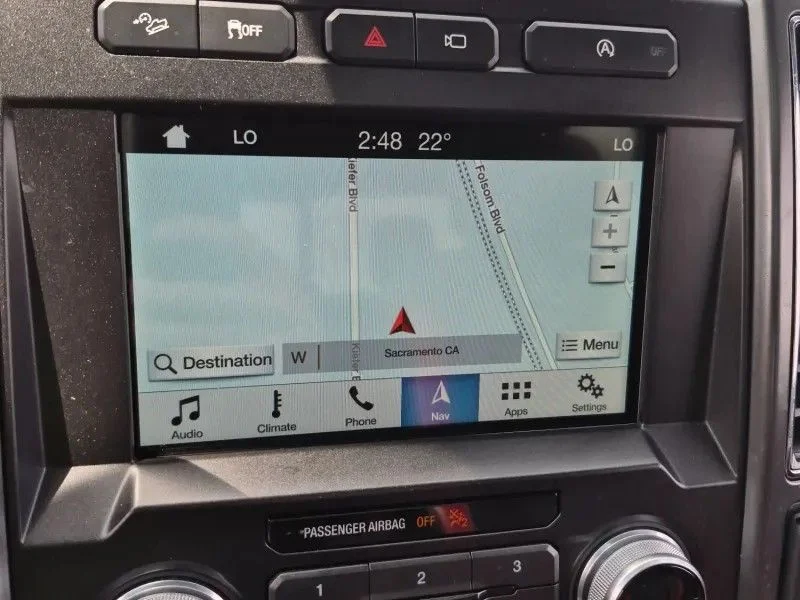 Used 2018  Ford Lariat image 13