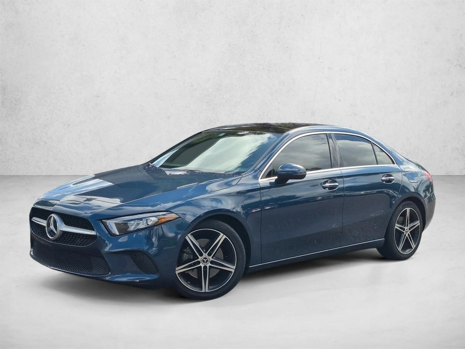 Used 2022 Denim Blue Metallic Mercedes-Benz A 220 image 1
