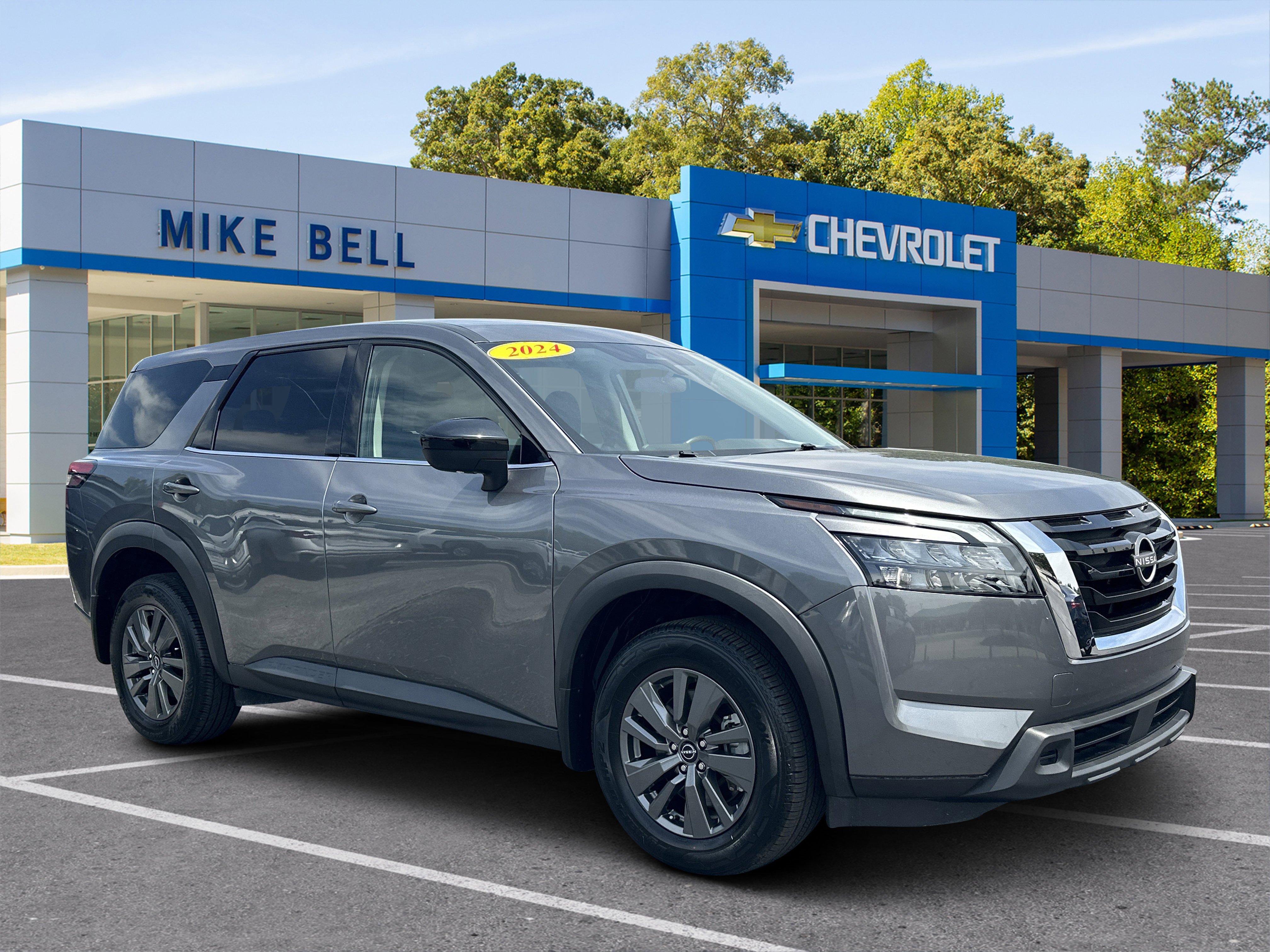 2024 Nissan Pathfinder S 2WD's photo
