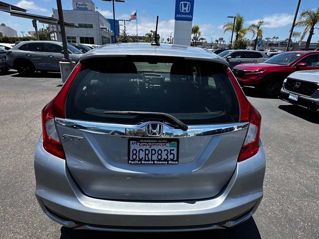 Used 2018 Silver Honda EX image 7