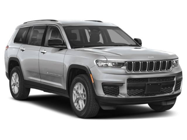 Used 2024 Baltic Gray Metallic Clearcoat Jeep Altitude X image 14