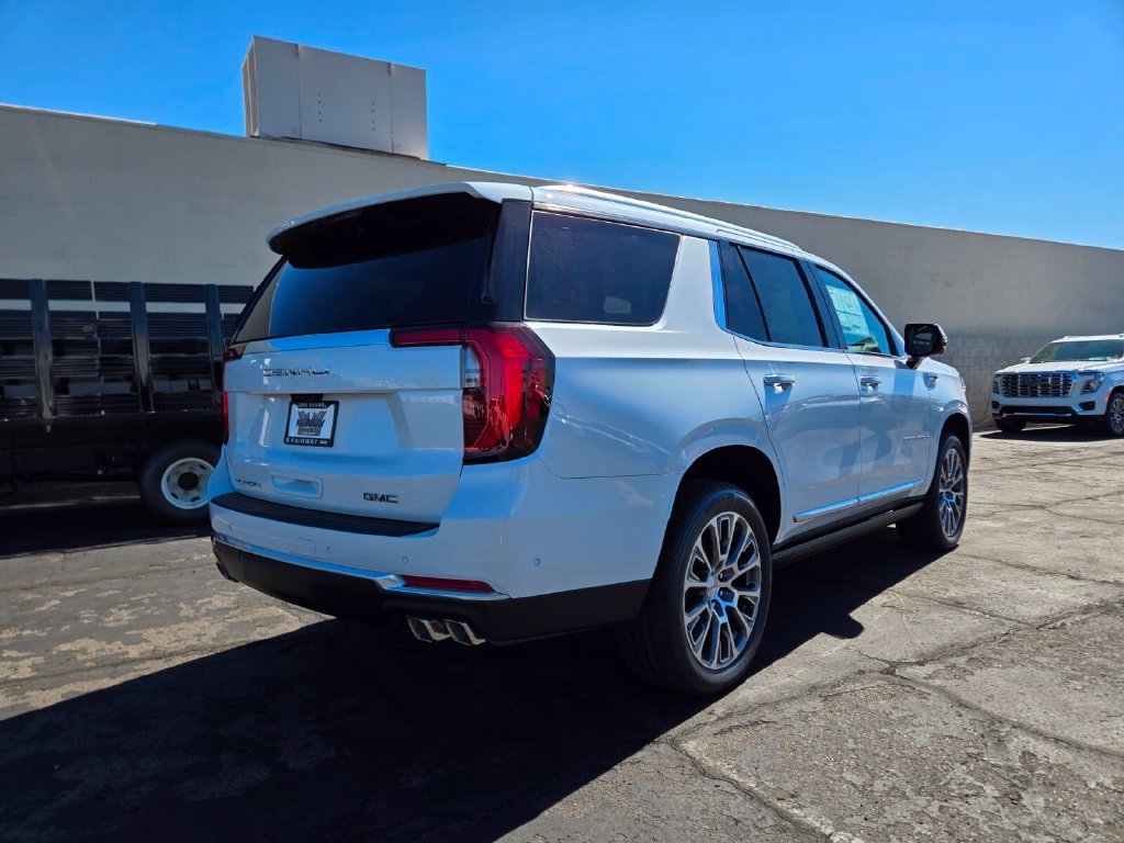 2026 GMC Yukon Denali - Photo 4
