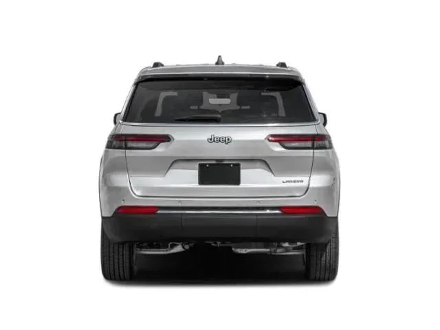 Used 2025 Baltic Gray Metallic Clearcoat Jeep Limited image 5