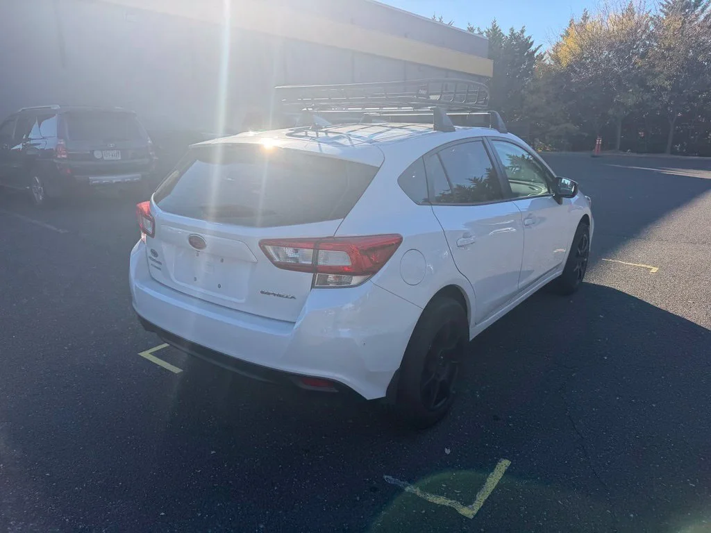 Used 2019  Subaru 2.0i image 6