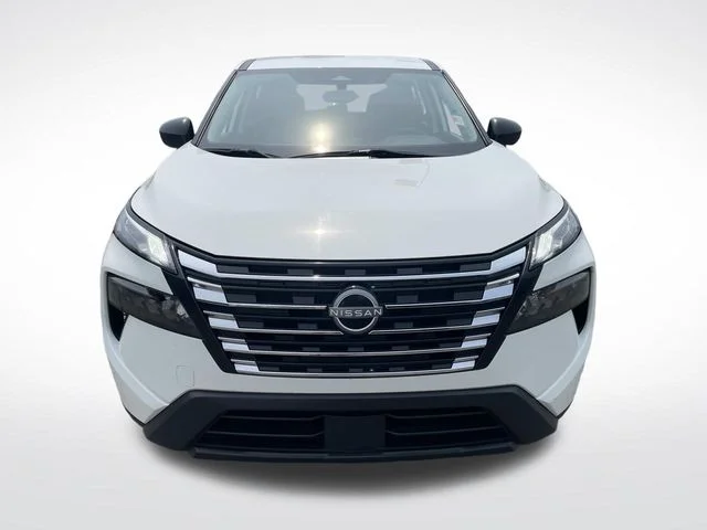 Used 2024 White Nissan S image 10