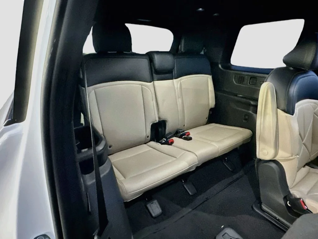 New 2027 Glacial White Pearl Kia EX image 28