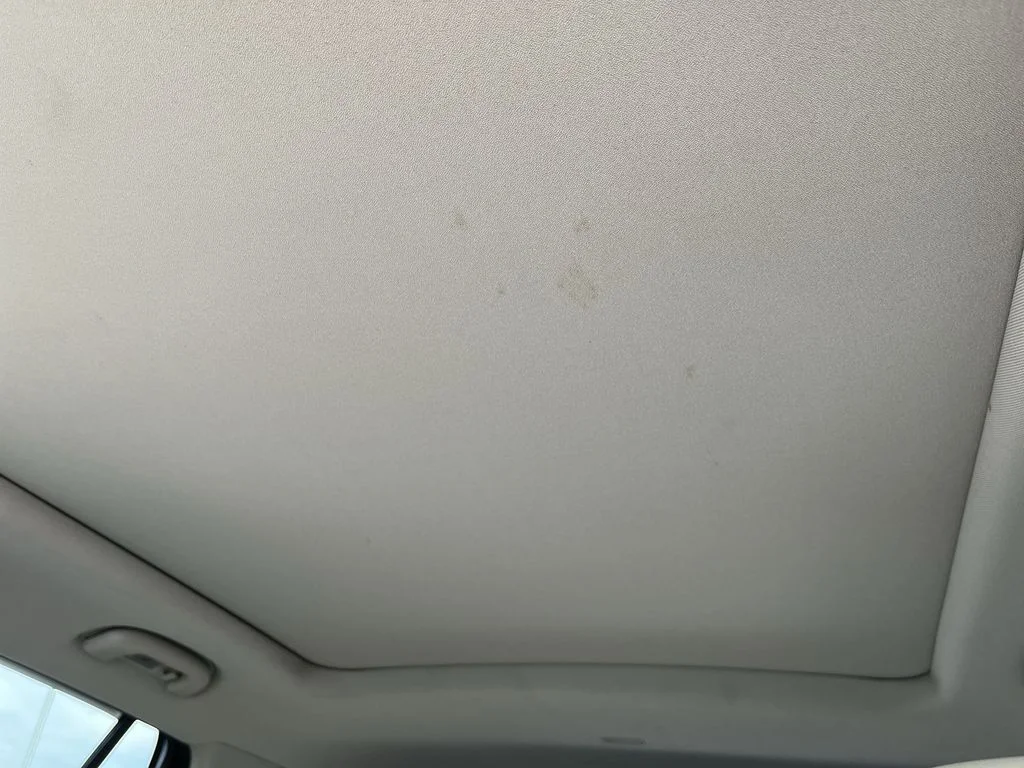 Used 2020 Brown Buick Essence image 22