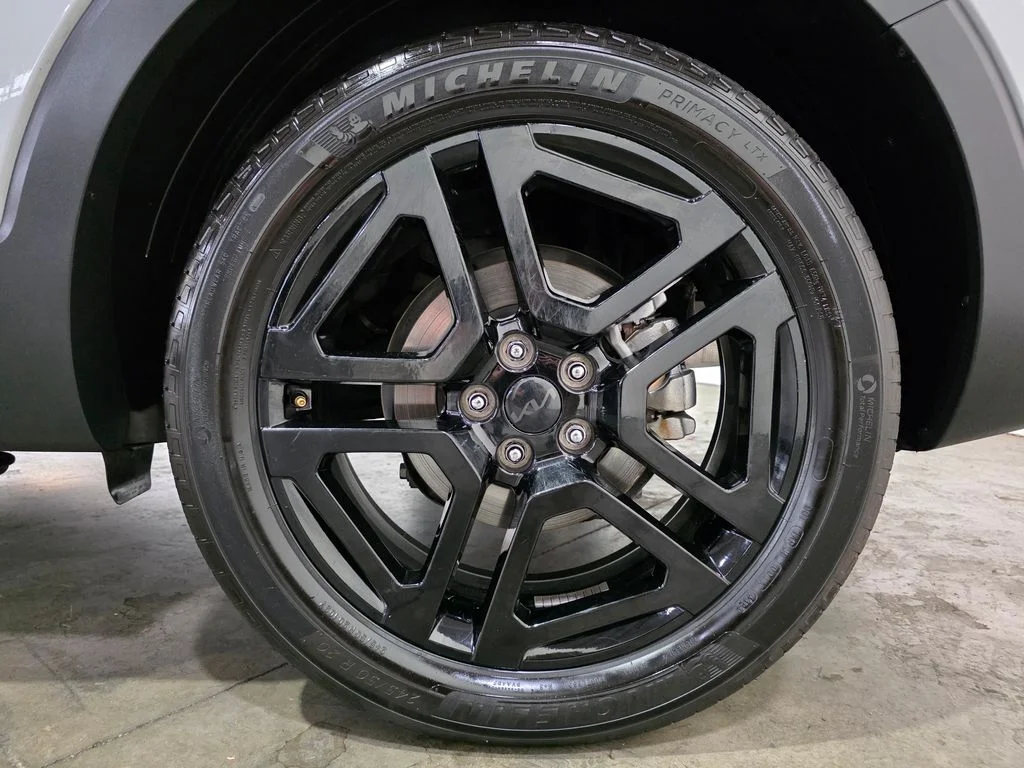 Used 2025 Gray Kia SX X-Line image 15