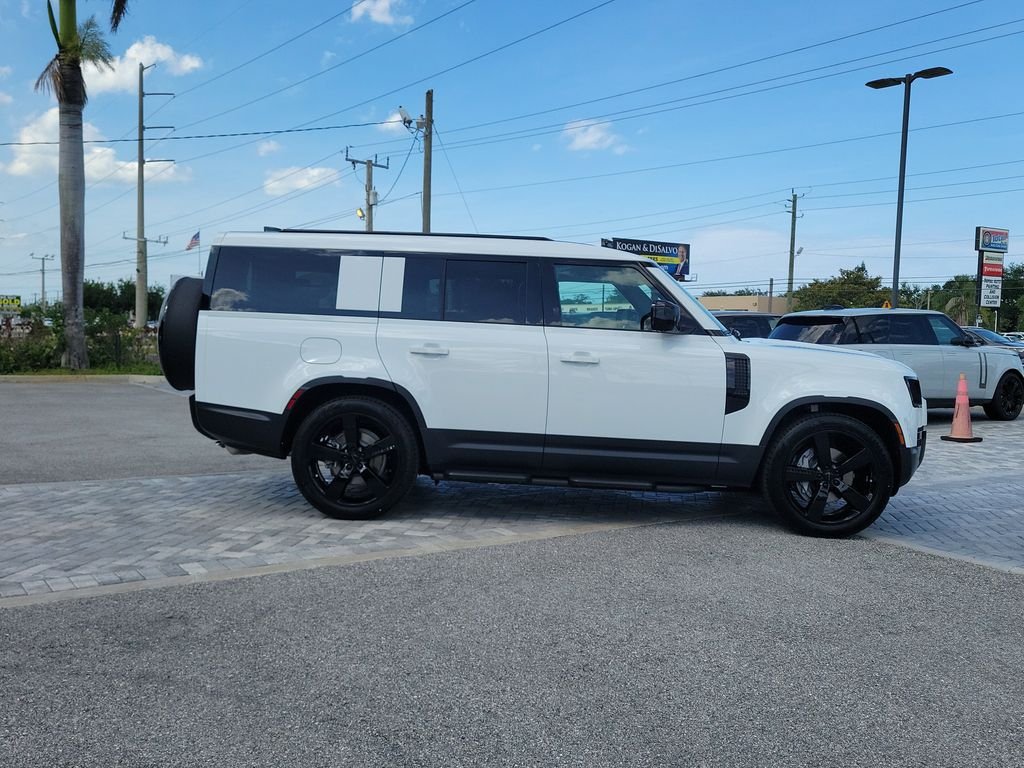 New 2026 Fuji White Land Rover S image 6