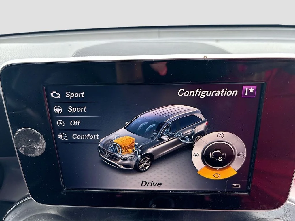 Used 2018 Black Mercedes-Benz GLC 300 image 29