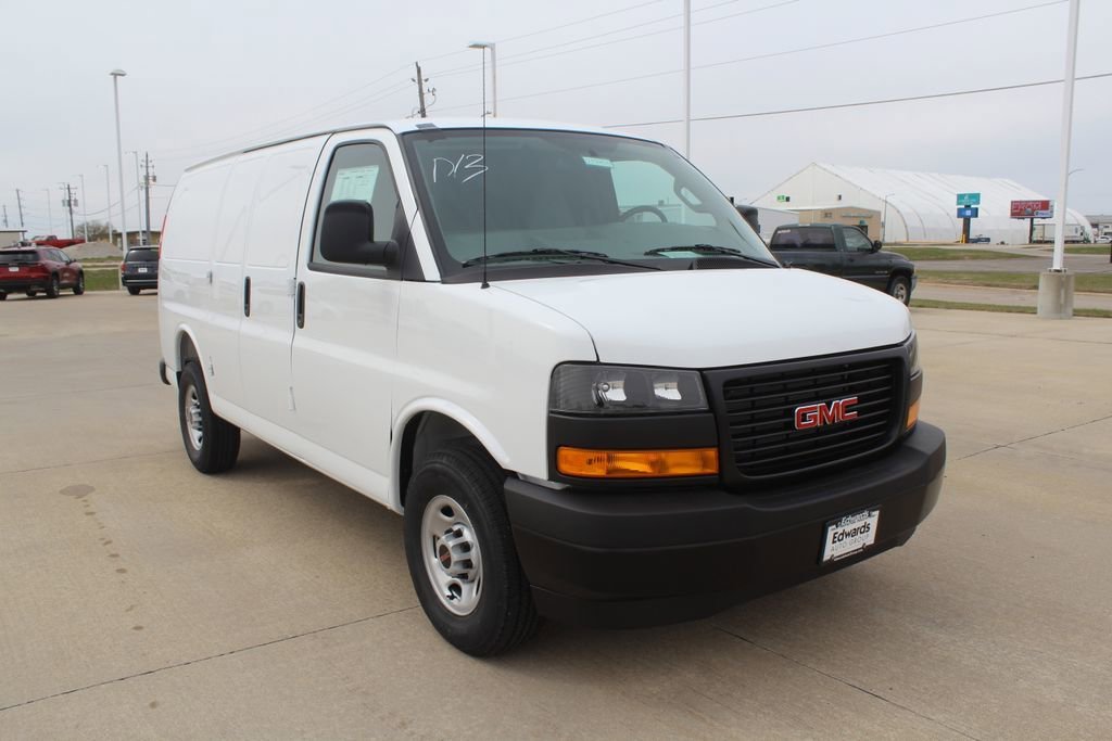 2026 GMC Savana 2500's photo