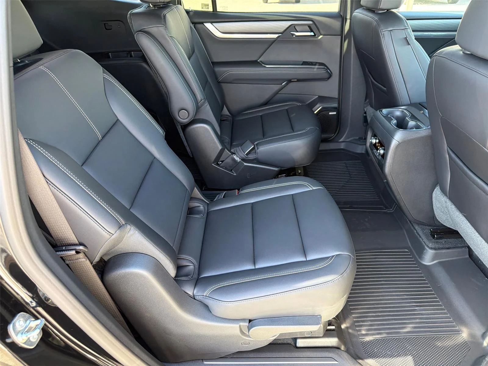 2026 GMC Acadia Elevation - Photo 10