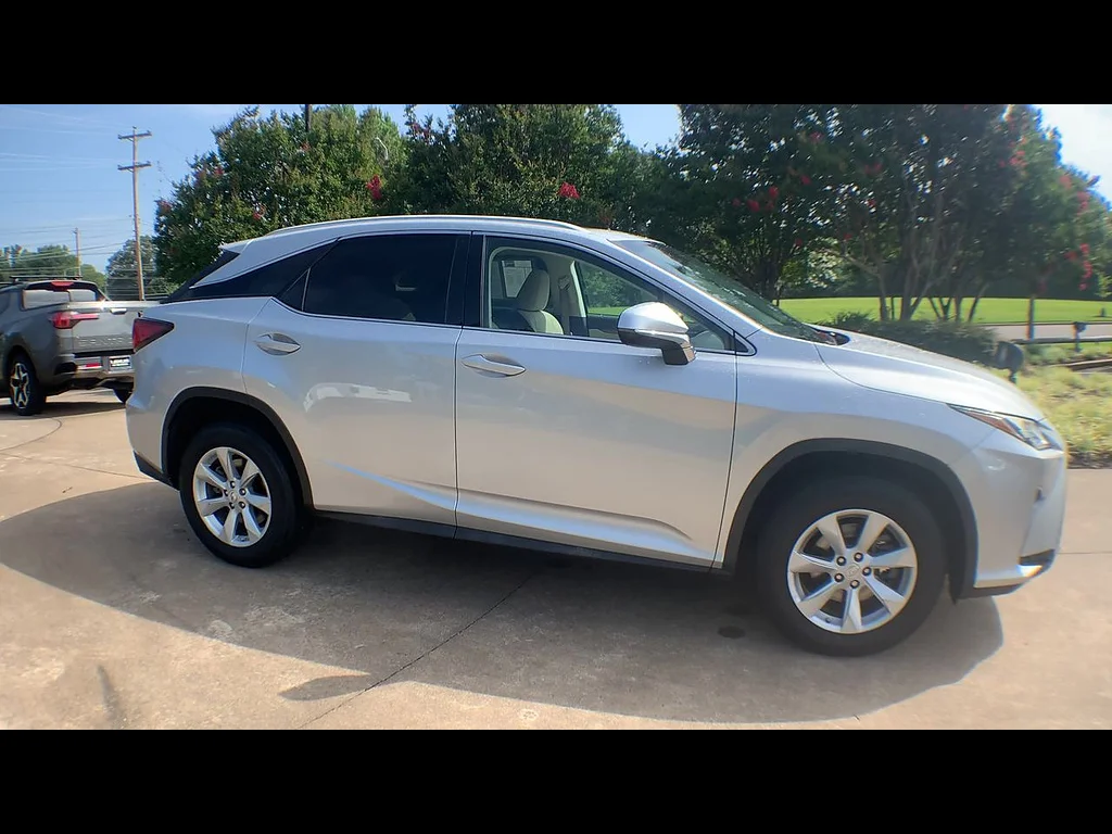 Used 2016 Silver Lining Metallic Lexus 350 image 9