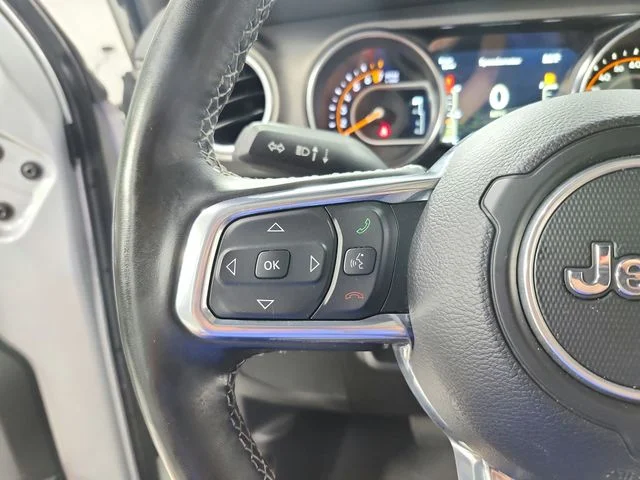 Used 2023 Silver Jeep Rubicon image 22