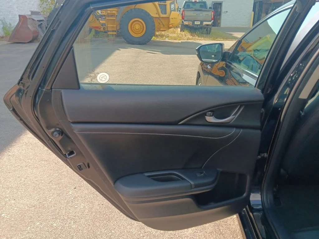 Used 2020 Black Honda Touring image 31