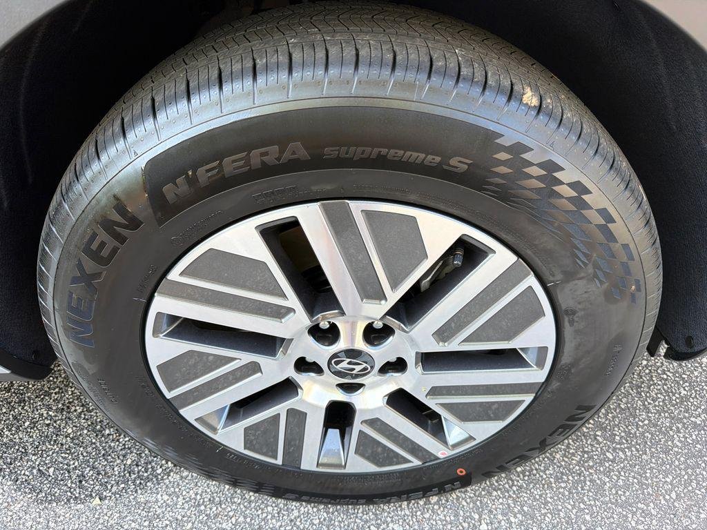 New 2026 Gray Hyundai Blue SEL 7P image 12