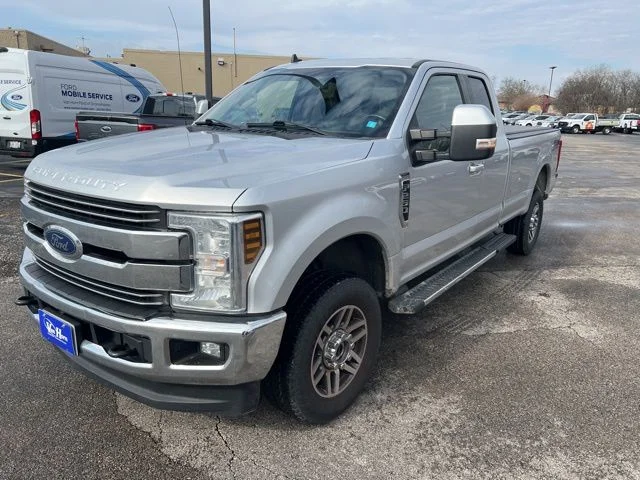2019 Ford F-250 Lariat 4x4 SuperCab 8' Box's photo