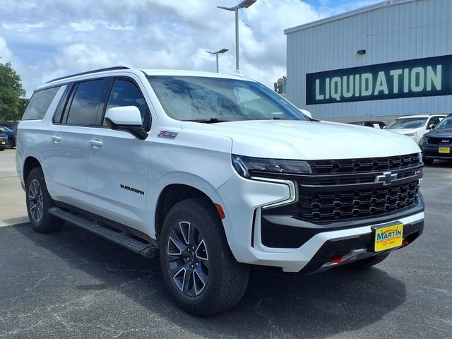 Used 2023 Summit White Chevrolet Z71 image 3