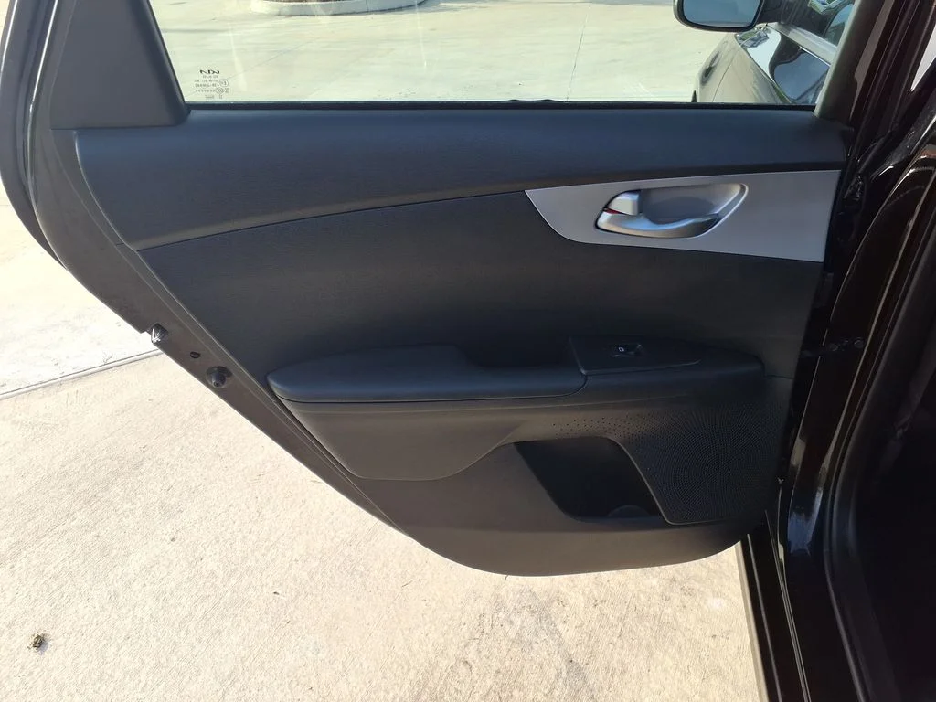 Used 2024 Black Kia LXS image 26