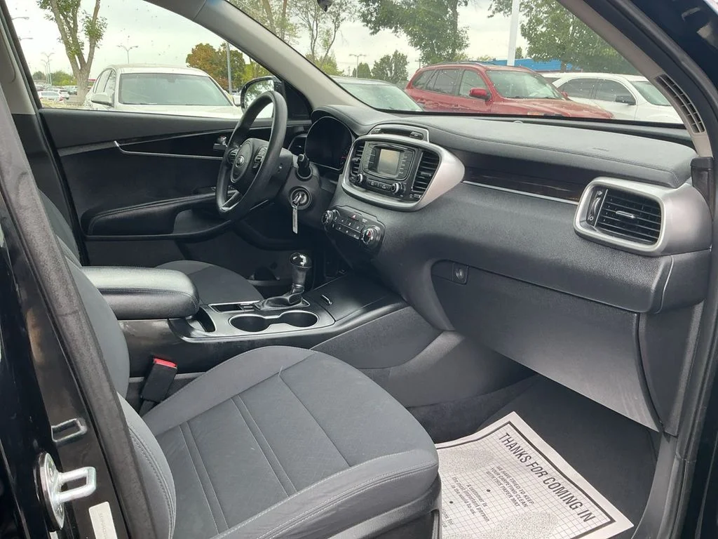 Used 2016 Black Kia LX image 25