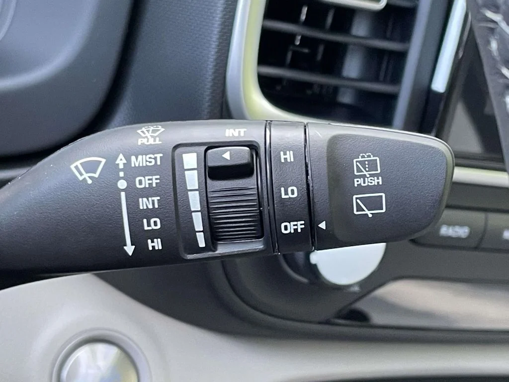 New 2026 Silver Hyundai SEL image 25