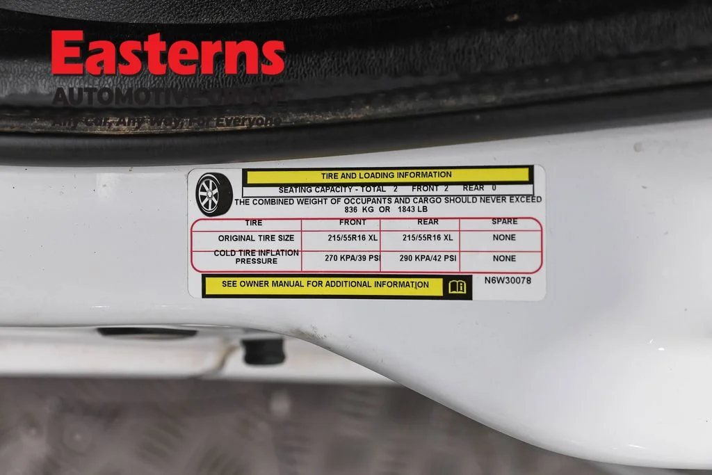 Used 2022 White Ram Base image 32