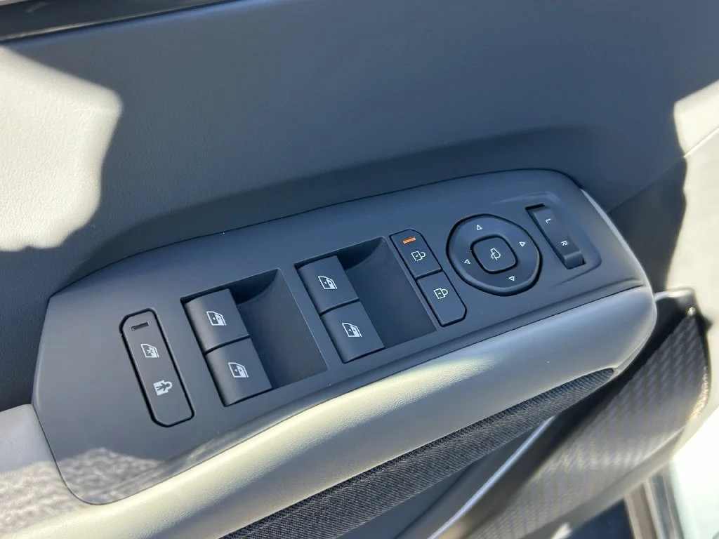 Used 2024 Green Kia Land image 20