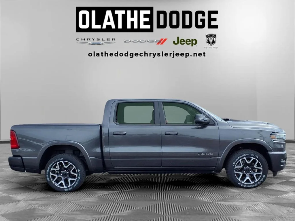 New 2026 Granite Crystal Metallic Clear-Coat Exterior Paint RAM Laramie image 30