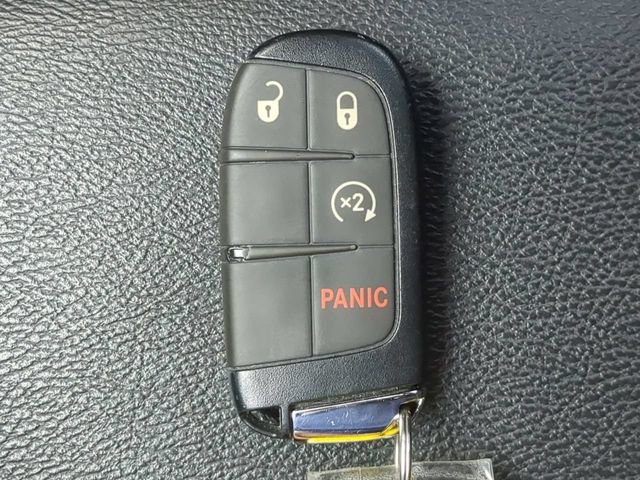 Certified Used 2023 White Jeep Latitude Lux image 35