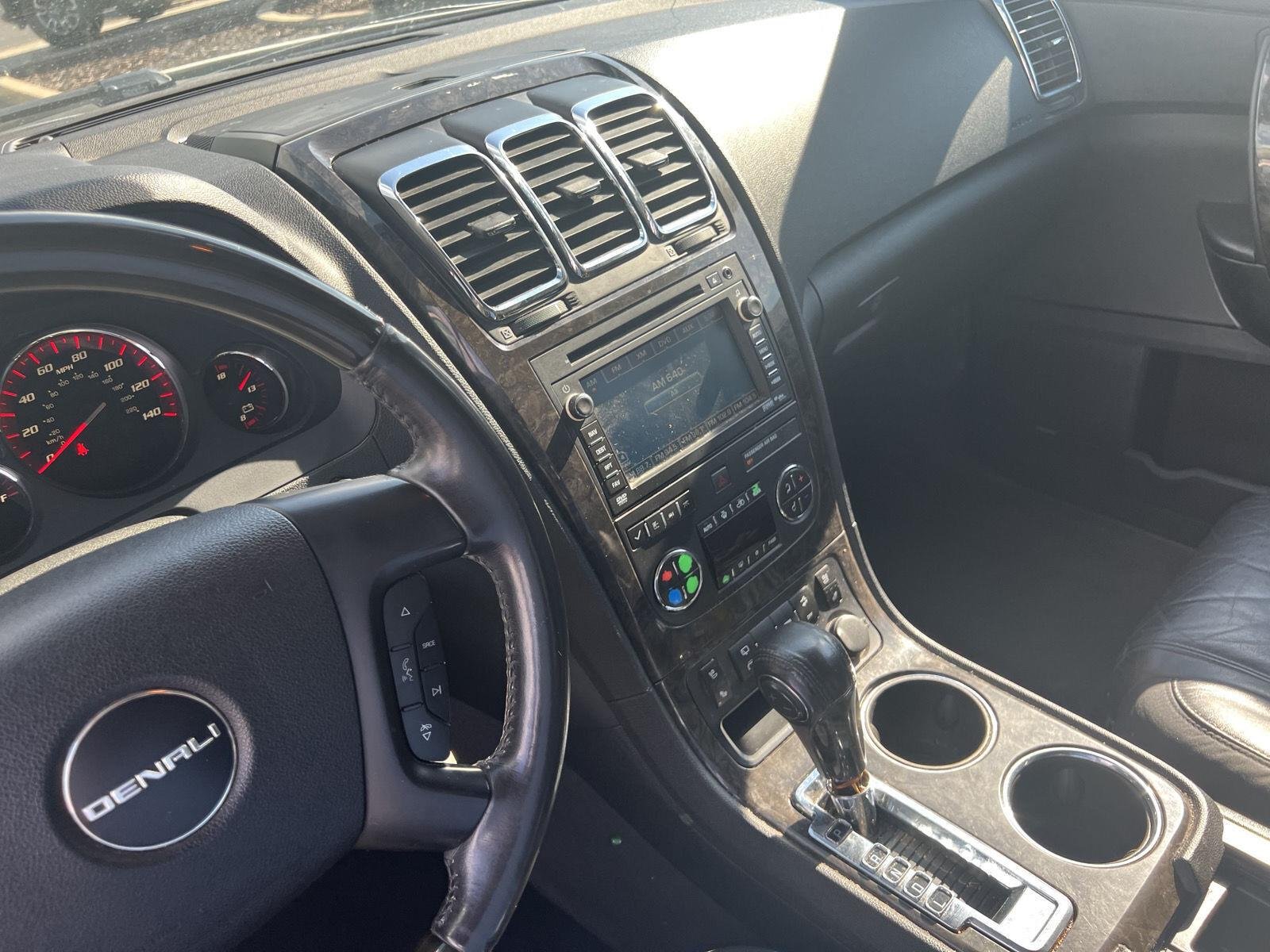 2012 GMC Acadia Denali - Photo 30