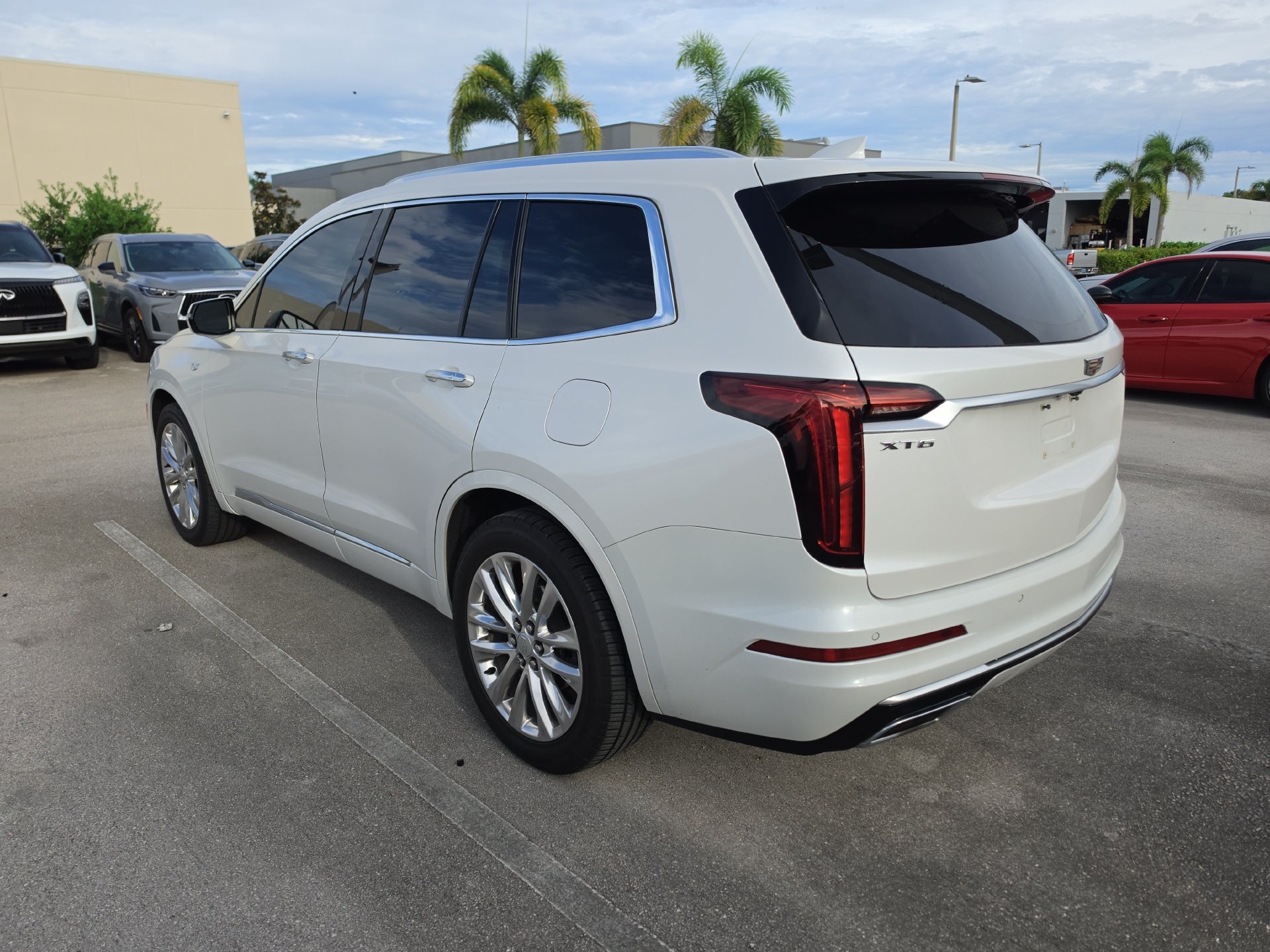 Used 2021 White Cadillac Premium Luxury image 7