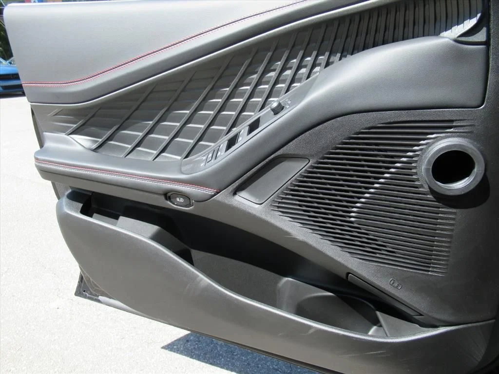 New 2026 Diamond Black Crystal Pearlcoat Dodge R/T image 18