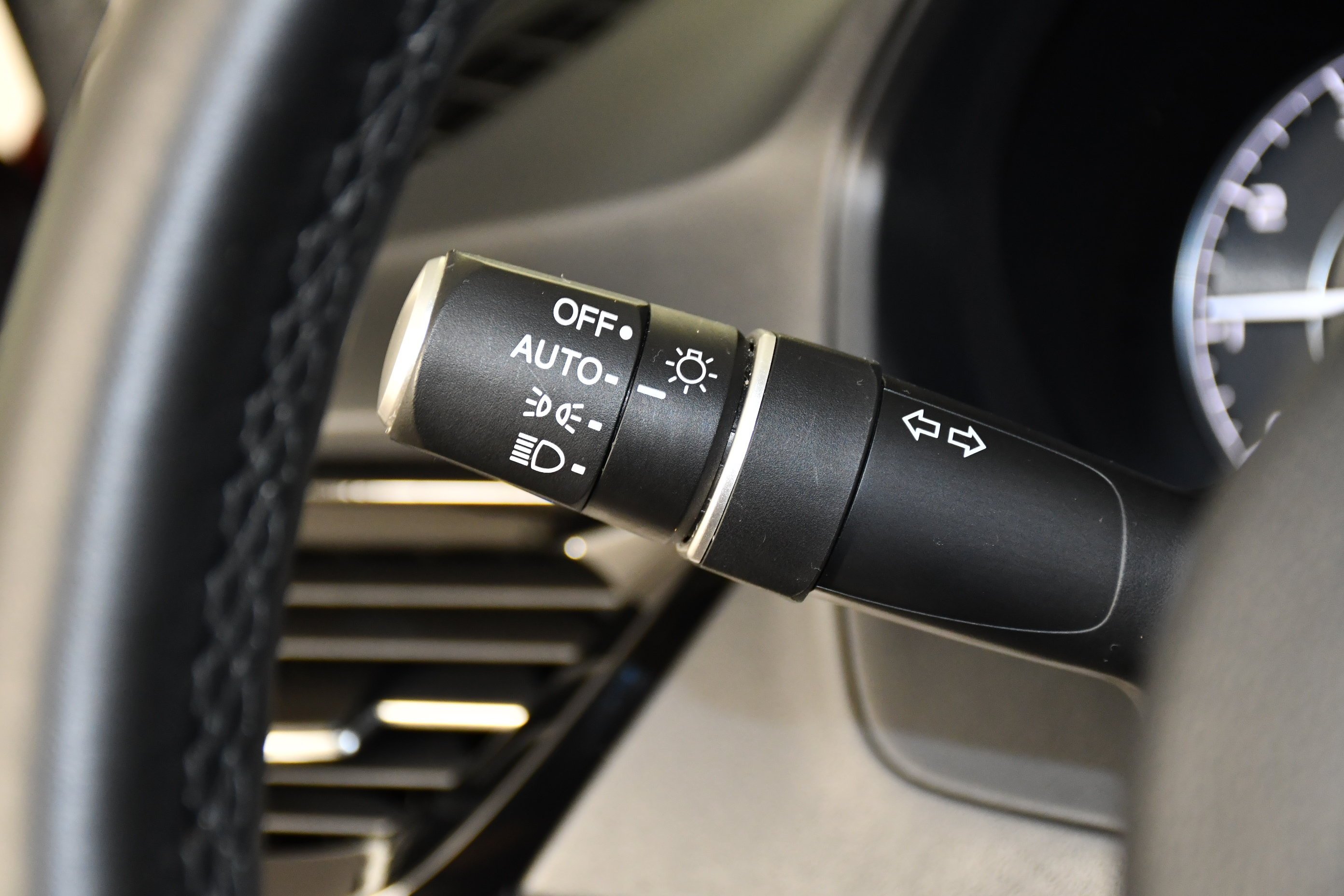 2025 Acura RDX Technology Package - Photo 76