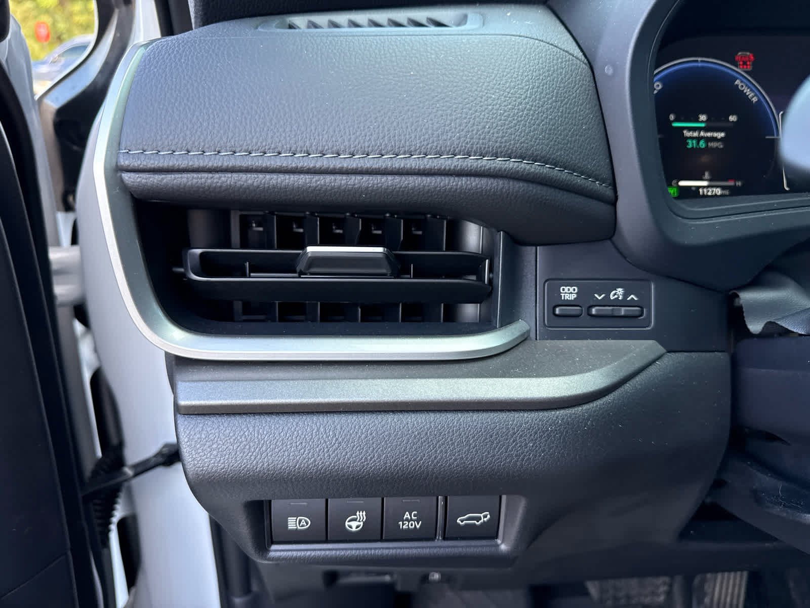 Used 2025 Wind Chill Pearl Toyota Hybrid Nightshade Edition image 8