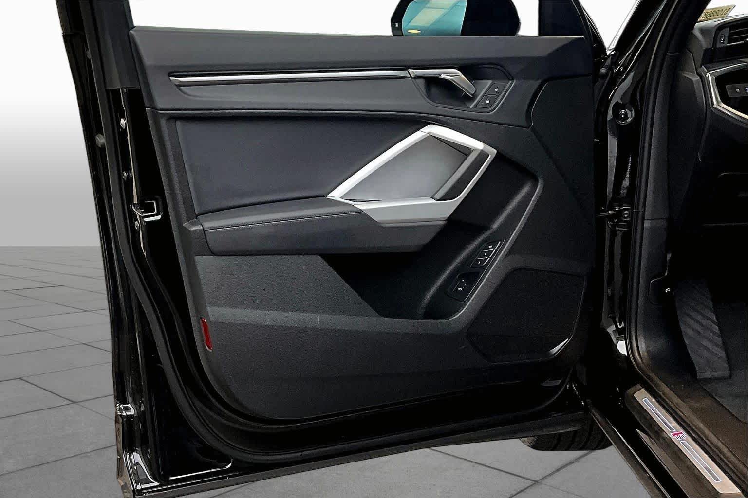 Certified Used 2025 Mythos Black Metallic Audi S line Premium image 22