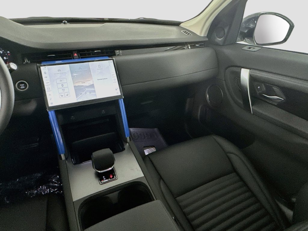 Certified Used 2025 White Land Rover S image 21
