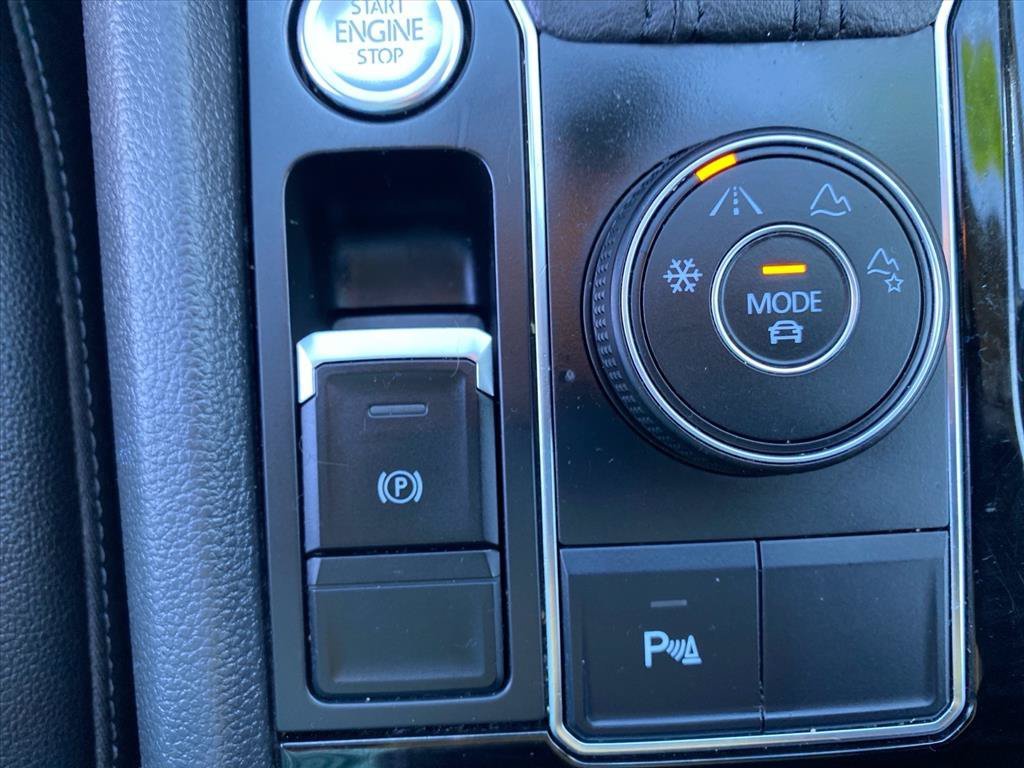 Used 2019 Platinum Gray Metallic Volkswagen 3.6L V6 SEL image 13