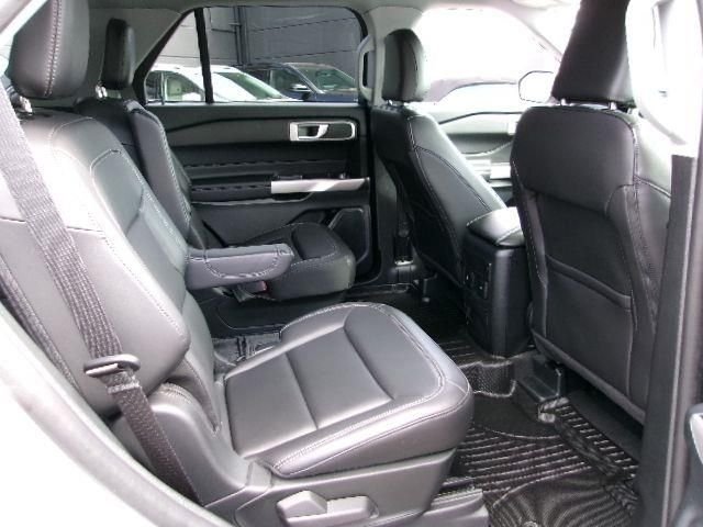 Certified Used 2024 Iconic Silver Metallic Ford XLT image 5