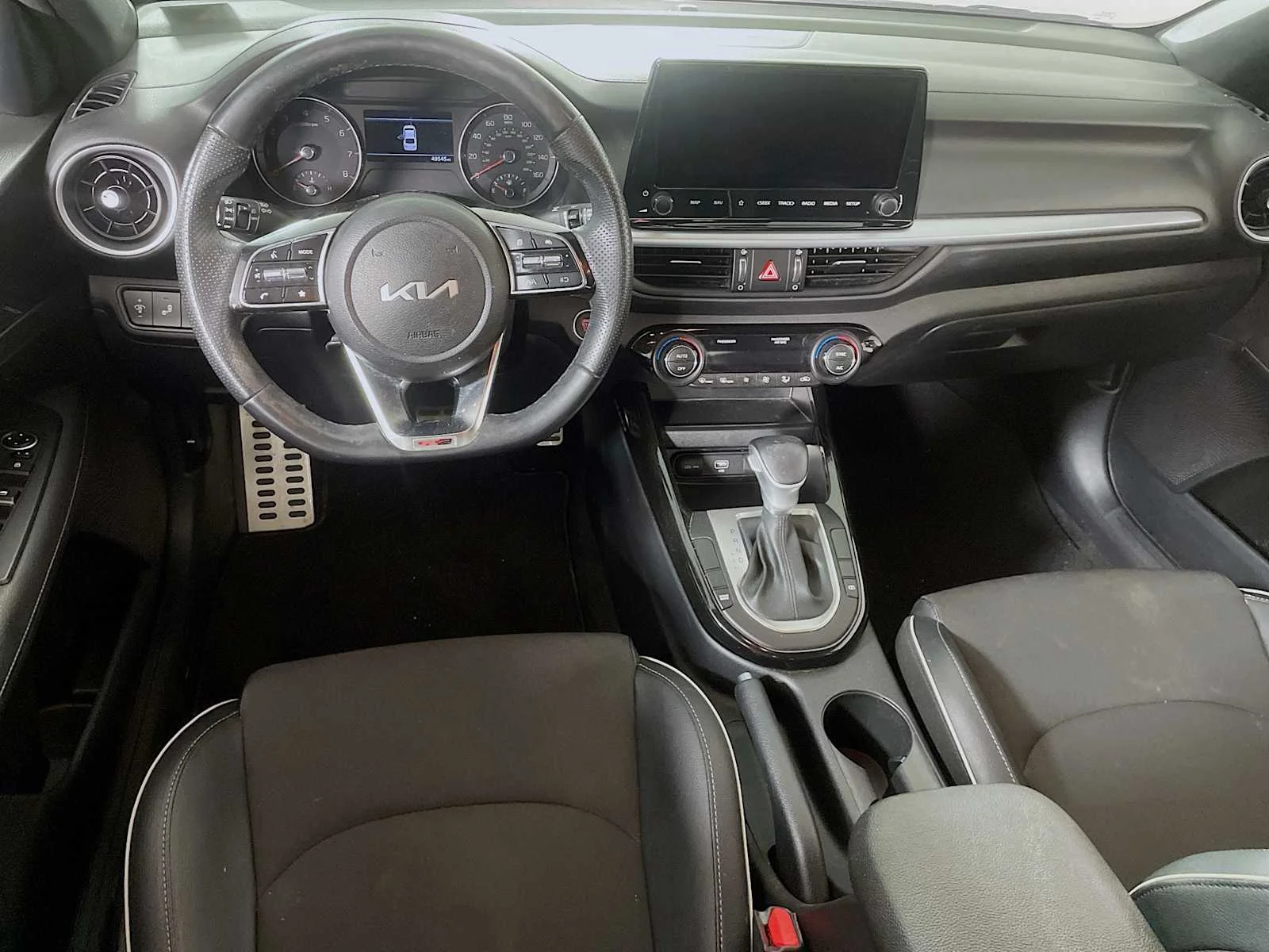 Used 2022 Gravity Gray Kia GT-Line image 19