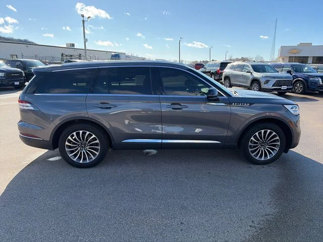 Used 2023 Metallic Lincoln Reserve image 9