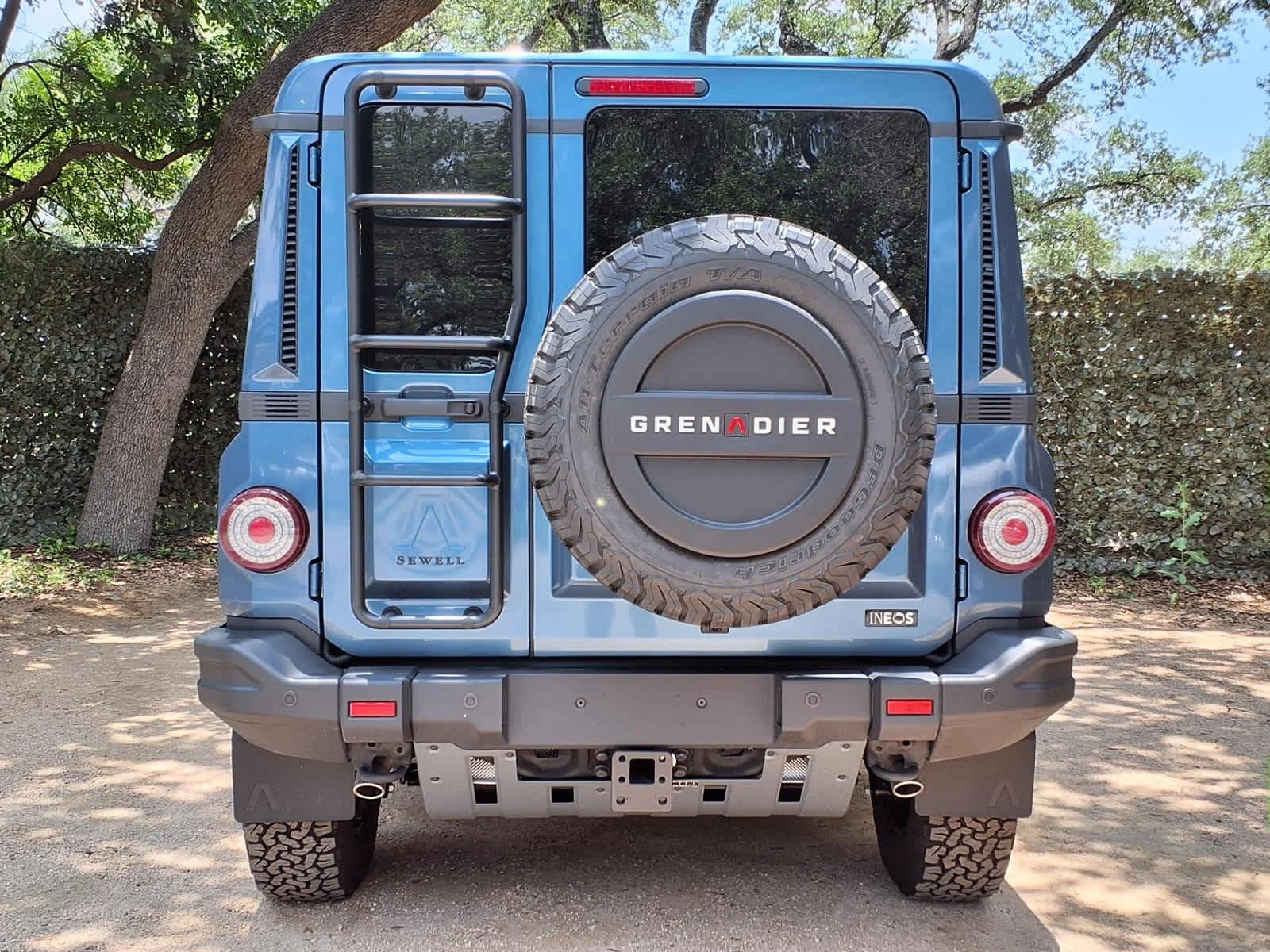 New 2026 Shale Blue Metallic INEOS Fieldmaster Edition image 5